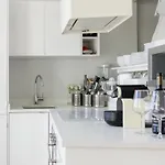 Amazing Rooftop Terrace With River And Historic View 4 Bedrooms 4 Bathrooms Ac 19th Century Building Chiado Διαμέρισμα *