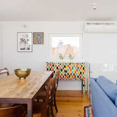 Amazing Rooftop Terrace With River And Historic View 4 Bedrooms 4 Bathrooms Ac 19th Century Building Chiado *