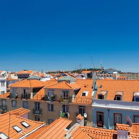 Amazing Rooftop Terrace With River And Historic View 4 Bedrooms 4 Bathrooms Ac 19th Century Building Chiado