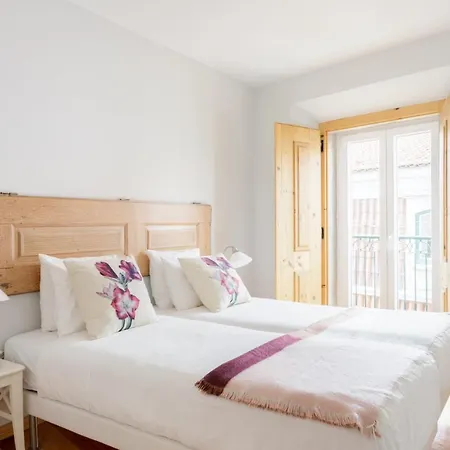 アパート Amazing Rooftop Terrace With River And Historic View 4 Bedrooms 4 Bathrooms Ac 19th Century Building Chiado *