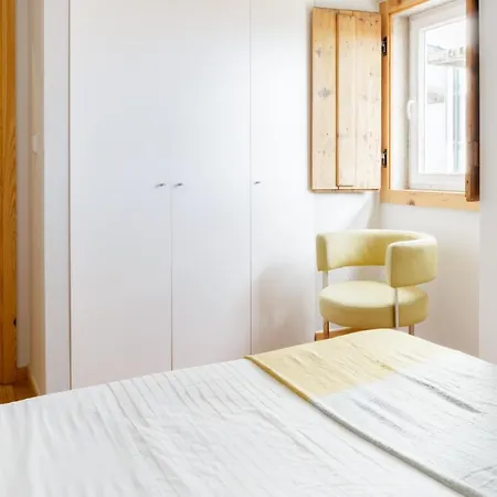 Chiado Rooftop Retreat: 19th Century Charm With River Views *