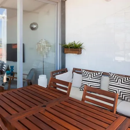 Apartman Amazing Rooftop Terrace With River And Historic View 4 Bedrooms 4 Bathrooms Ac 19th Century Building Chiado